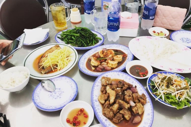 Cơm Bình Minh - Nha Trang